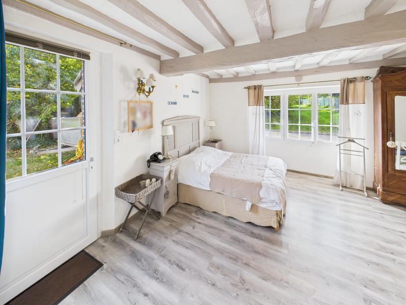 Maison - 336 m² - 12 pièces