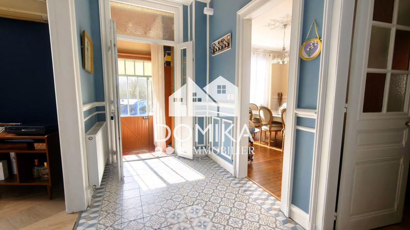 Maison - 178 m² - 8 pièces