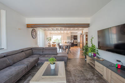 Maison - 220 m² - 7 pièces