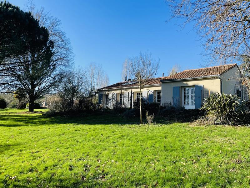 Maison - 161 m² - 6 pièces
