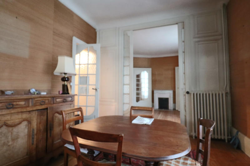 Villa - 200 m² - 13 pièces