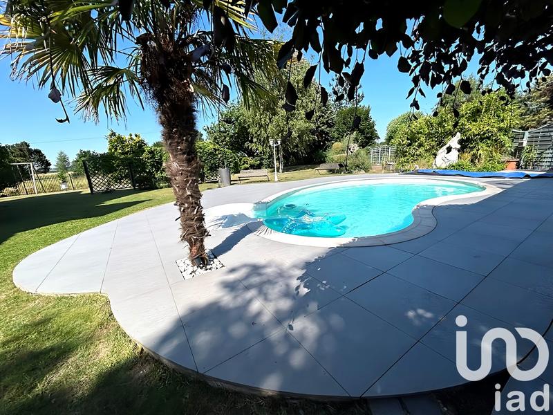 Maison - 199 m² - 9 pièces