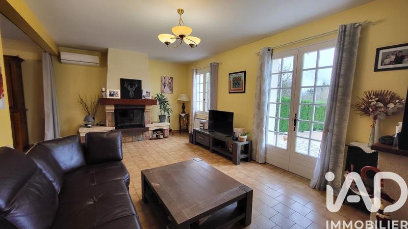 Maison - 140 m² - 5 pièces