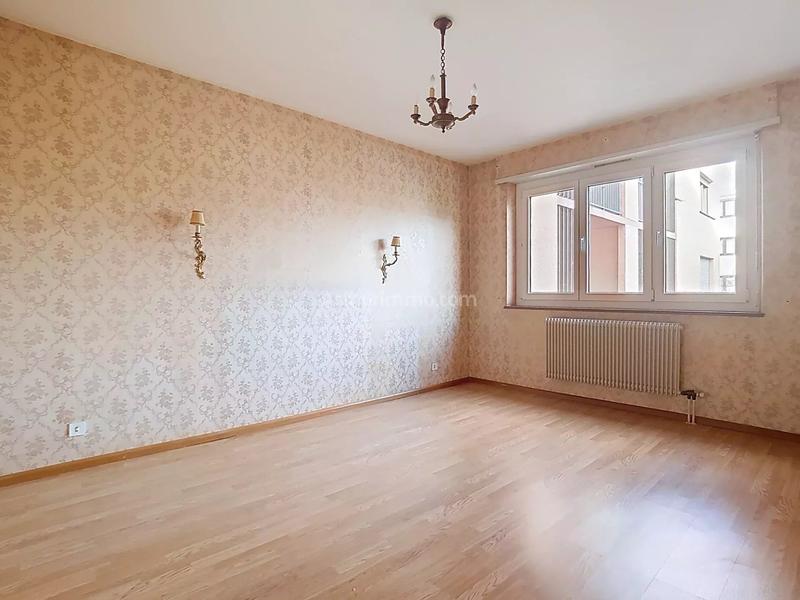 Appartement - 90 m² - 4 pièces