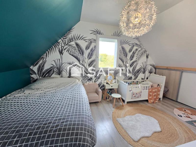 Maison - 104 m² - 8 pièces