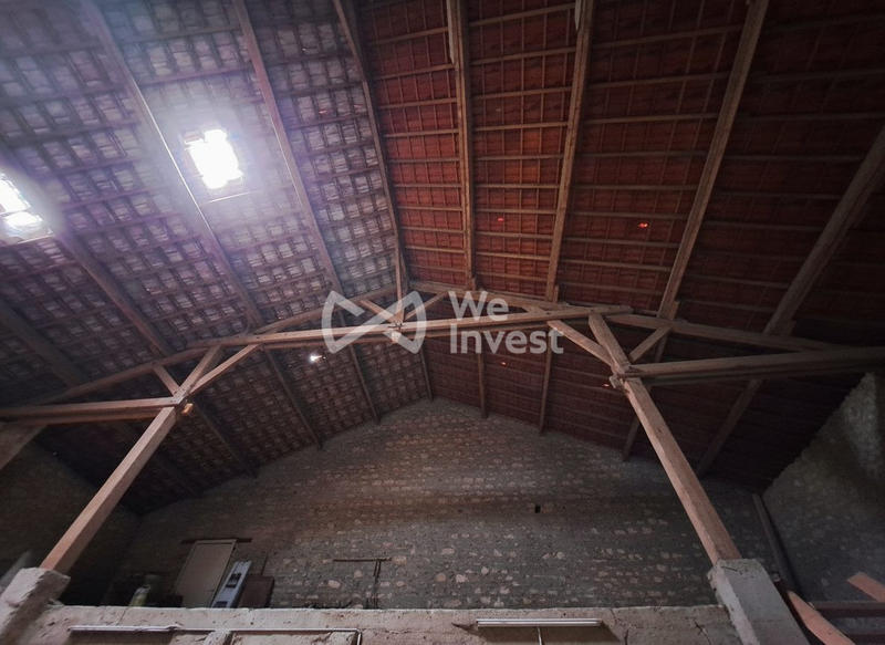 Maison - 213 m² - 8 pièces