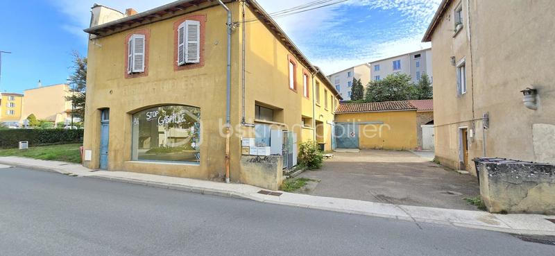 Immeuble - 110 m² - 2 pièces