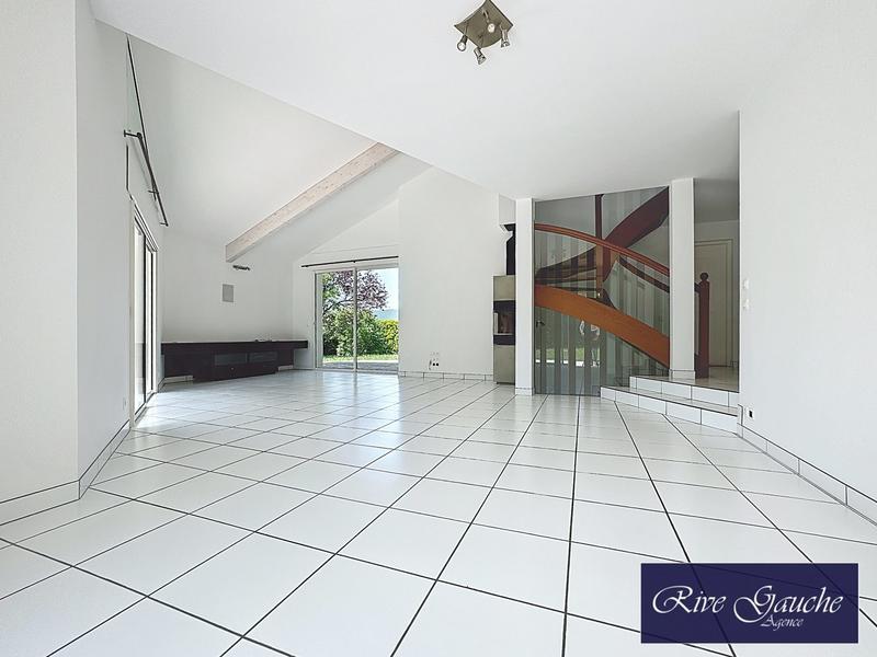 Maison - 177 m² - 6 pièces