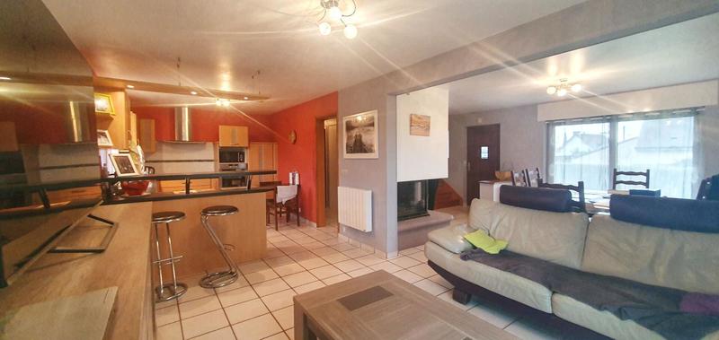 Maison - 97 m² - 6 pièces