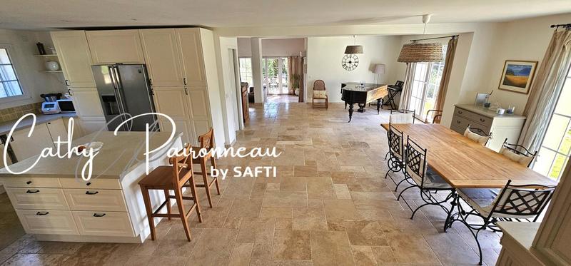 Villa - 324 m² - 9 pièces