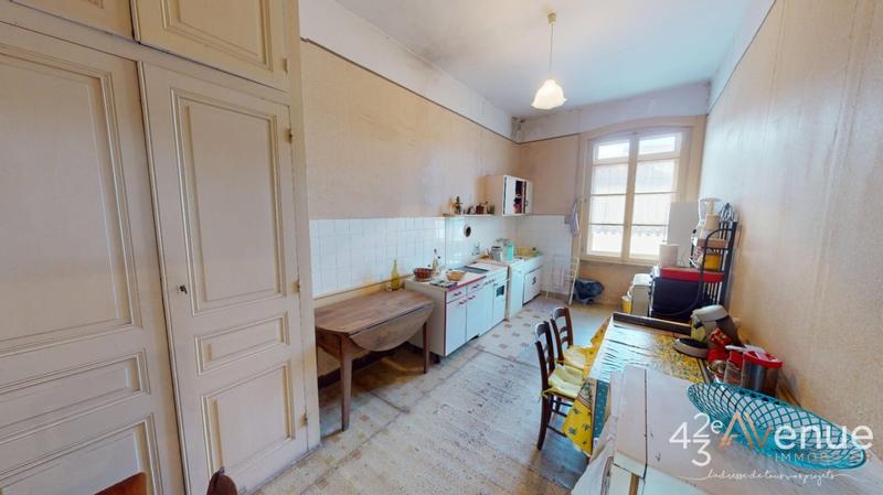 Appartement - 100 m² - 5 pièces