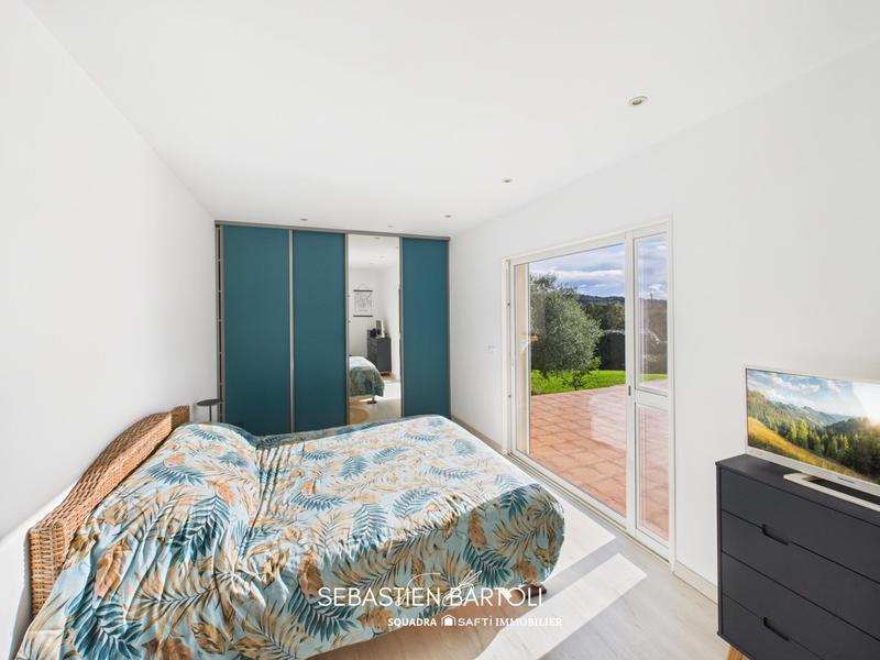 Maison - 168 m² - 5 pièces