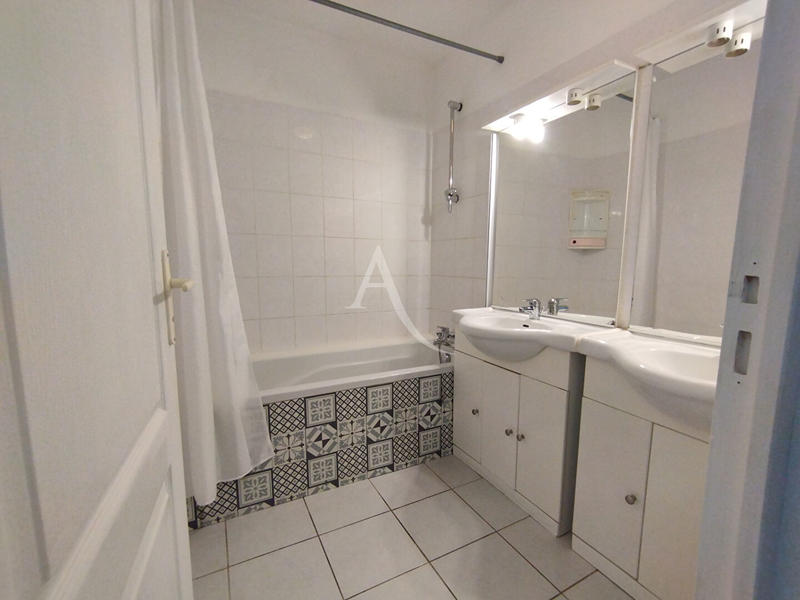 Maison - 174 m² - 5 pièces