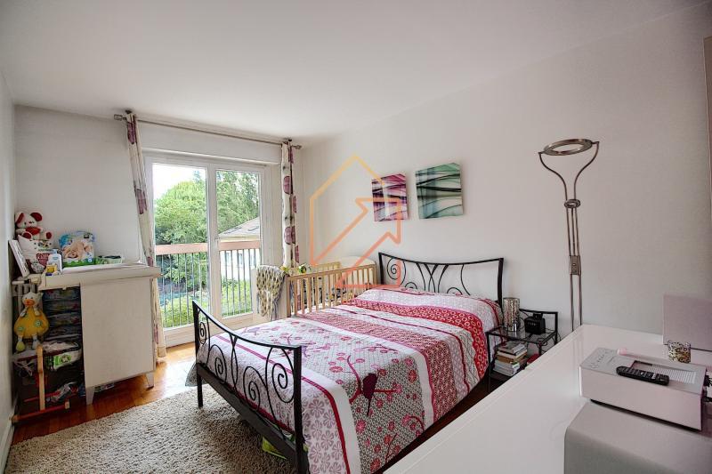 Studio - 98 m² - 4 pièces