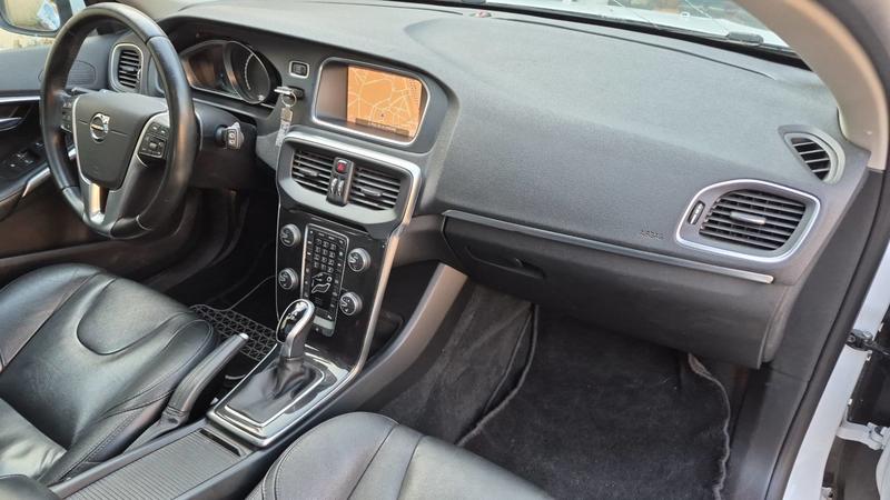 Volvo V40 2.0 D2 Adblue 120 Geartronic 6 Edition - Automatique