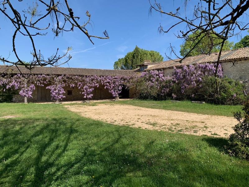 Maison traditionnelle - 202 m² - 7 pièces