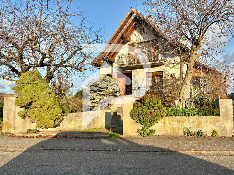 Maison - 140 m² - 5 pièces