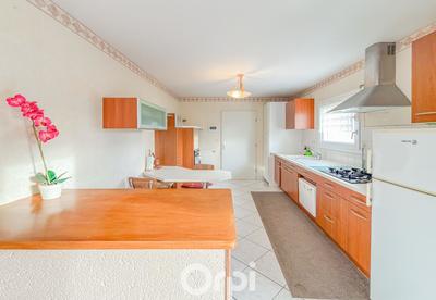 Maison - 98 m² - 4 pièces