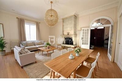 Maison - 168 m² - 7 pièces