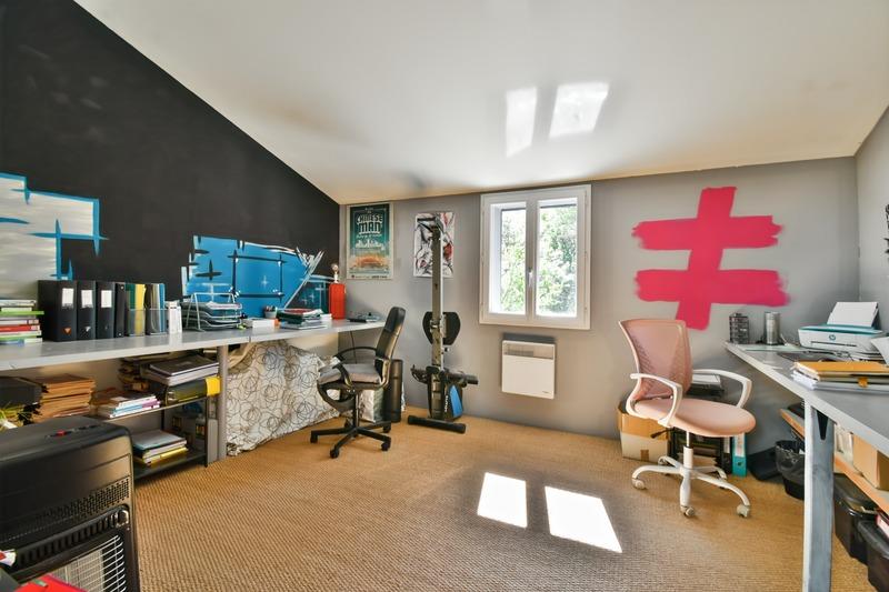 Propriété - 330 m² - 13 pièces