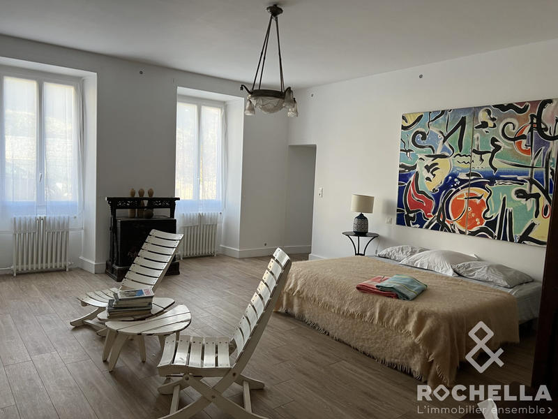 Maison ancienne - 380 m² - 9 pièces