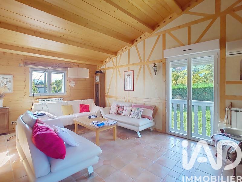 Maison - 155 m² - 8 pièces