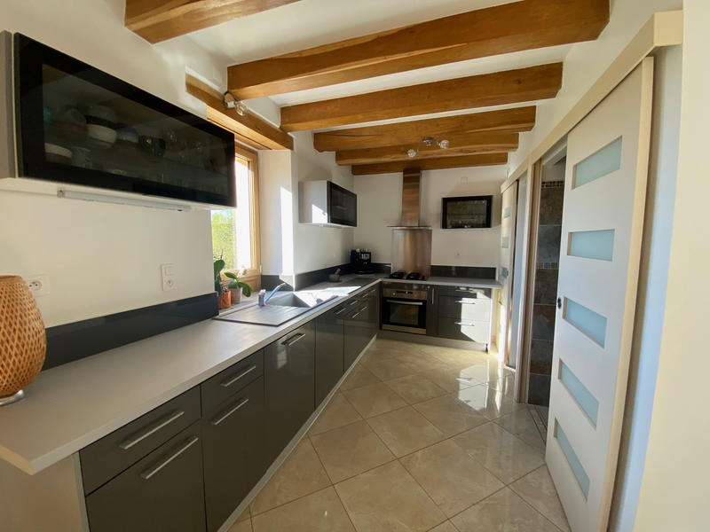 Maison - 182 m² - 10 pièces