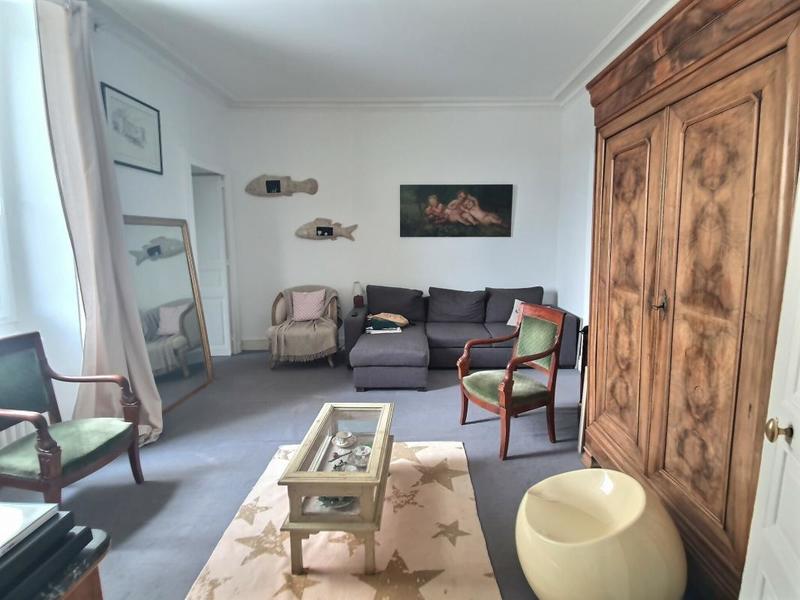 Maison - 170 m² - 8 pièces