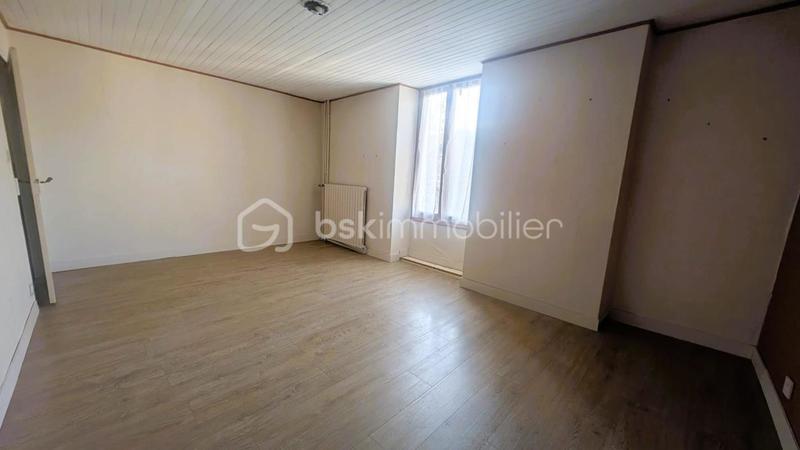 Maison de village - 176 m² - 10 pièces