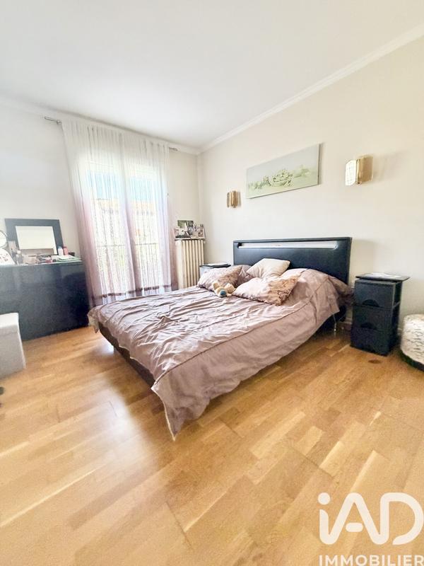 Maison - 94 m² - 5 pièces