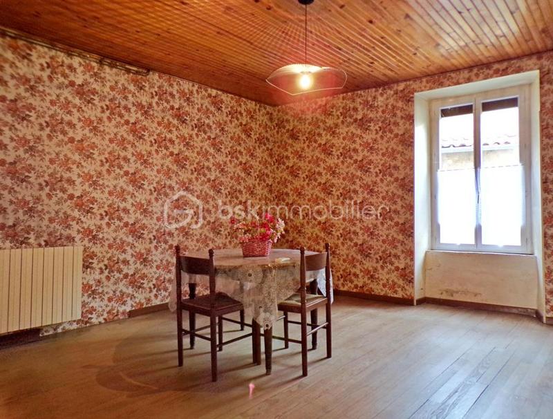 Maison de village - 84 m² - 4 pièces