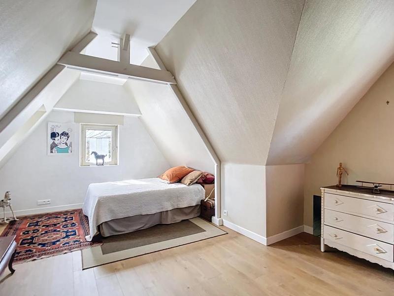 Maison - 198 m² - 7 pièces