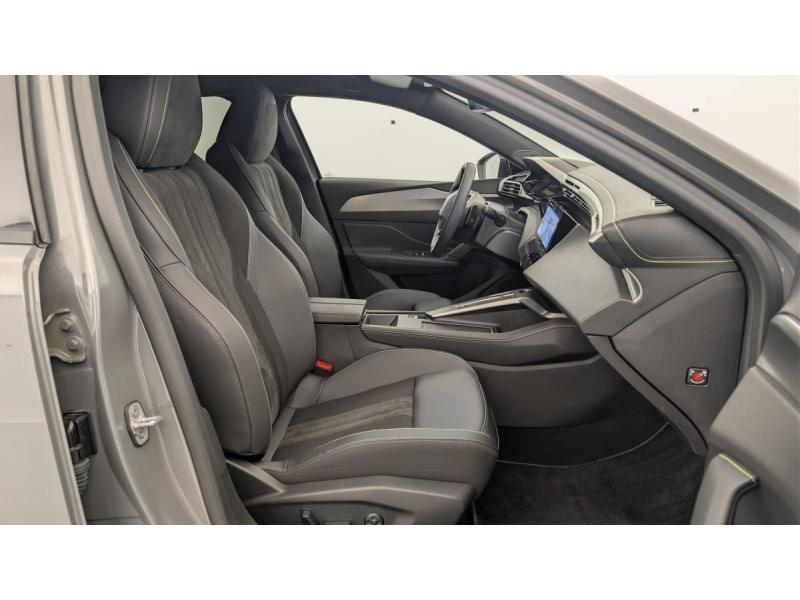 Peugeot 408 Hybrid 145 E-Dcs6 Gt