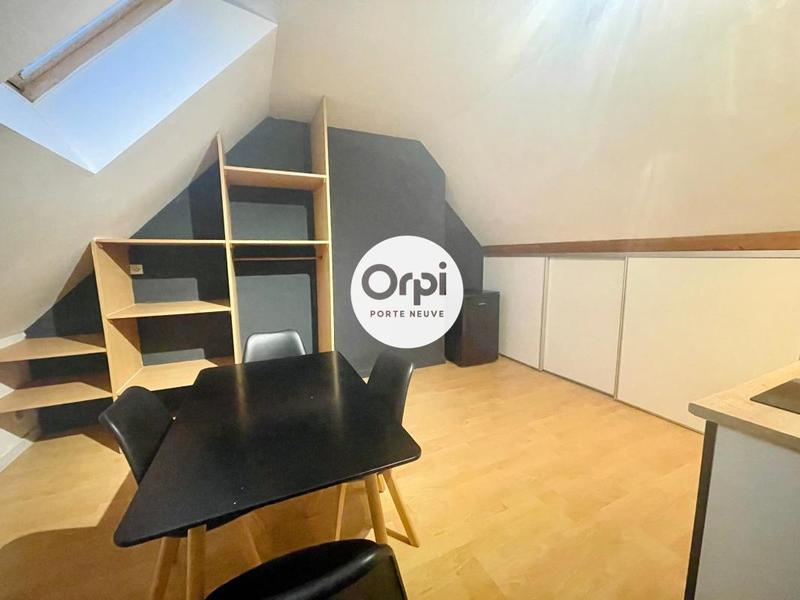 Studio - 19 m² - 2 pièces