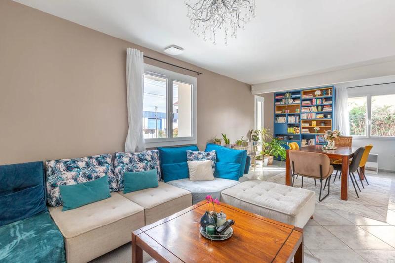 Maison - 160 m² - 7 pièces