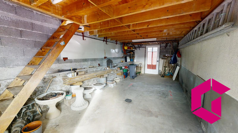 Maison - 100 m² - 1 pièce