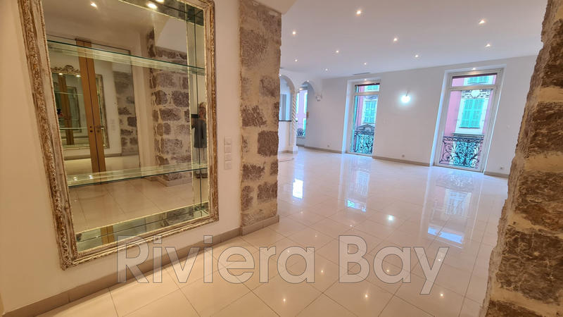 Appartement - 138 m² - 4 pièces