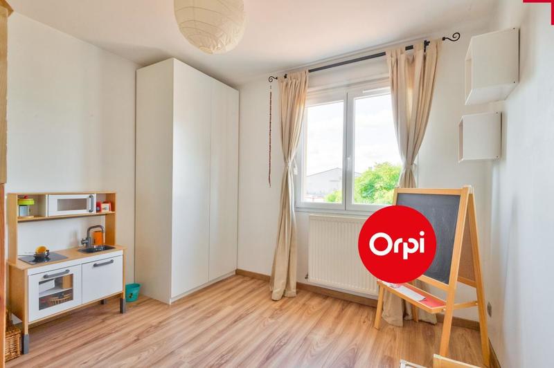 Maison - 104 m² - 4 pièces