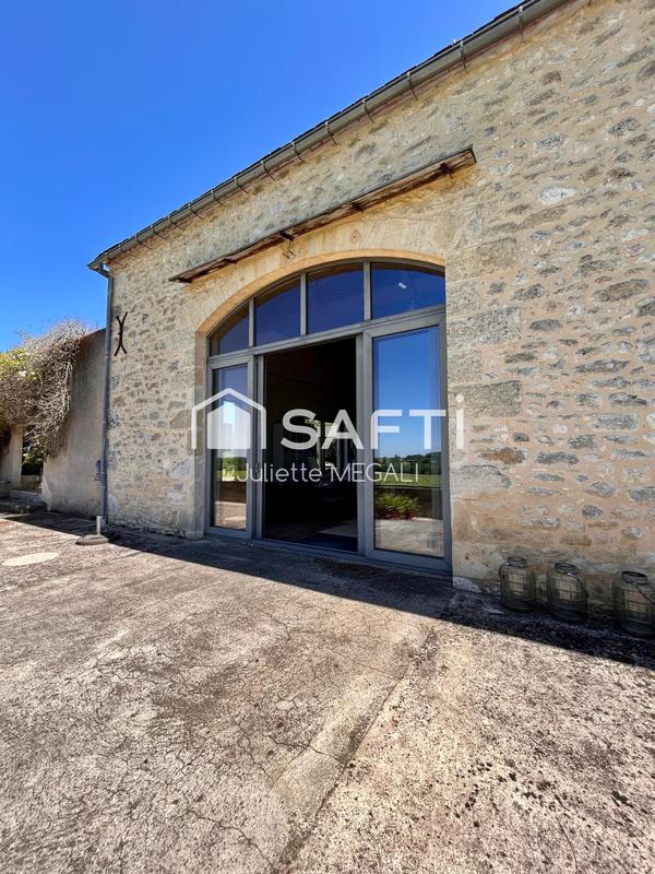 Maison - 450 m² - 6 pièces