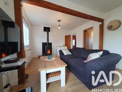 Maison - 93 m² - 4 pièces