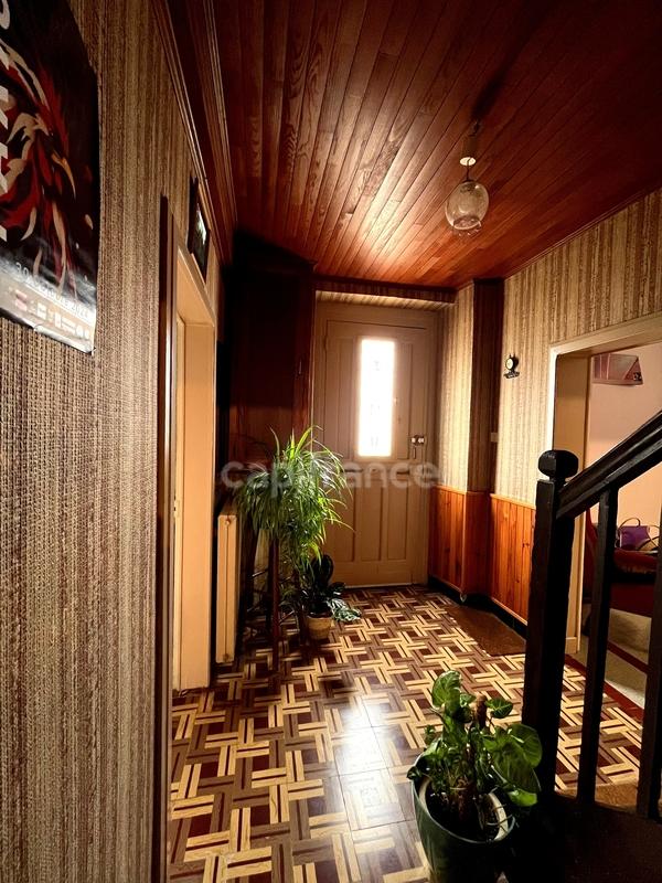 Corps de ferme - 270 m² - 9 pièces