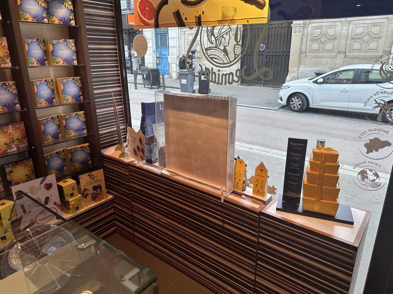 Fonds de commerce - 80 m²