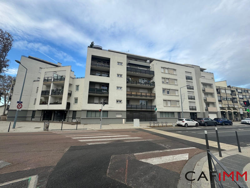 Appartement - 111 m² - 4 pièces