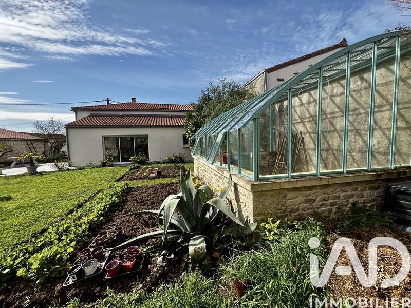 Maison - 146 m² - 6 pièces