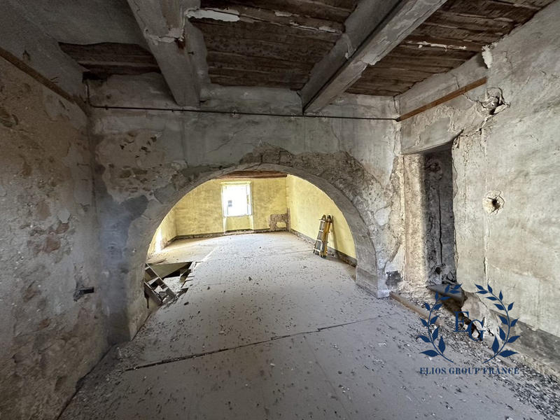 Maison - 210 m² - 5 pièces