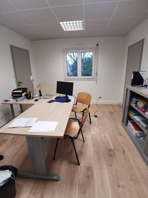 Bureau - 80 m²