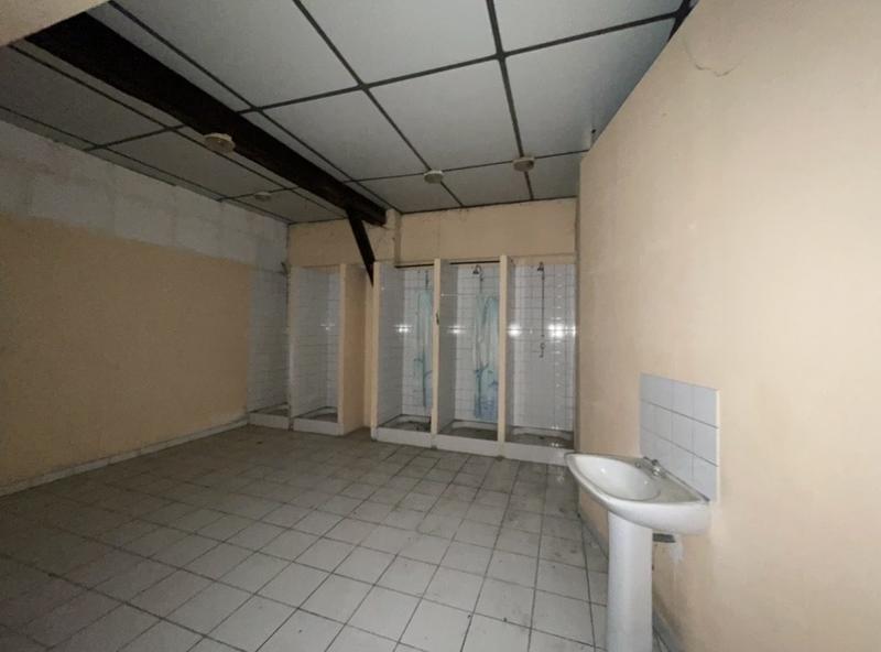 Local commercial - 629 m² - 14 pièces