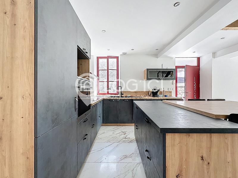 Maison - 99 m² - 3 pièces