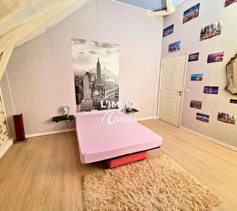 Maison - 230 m² - 8 pièces