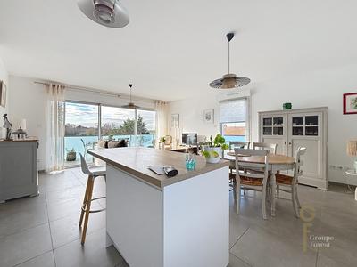 Appartement - 80 m² - 3 pièces